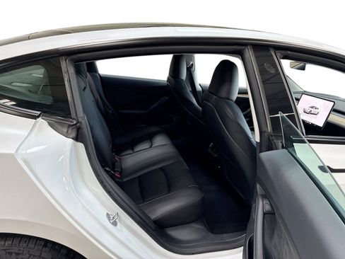 Certified 2023 Tesla Model 3 Standard Range RWD image 11