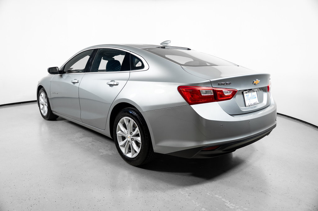 Used 2024 Chevrolet Malibu LT FWD image 12
