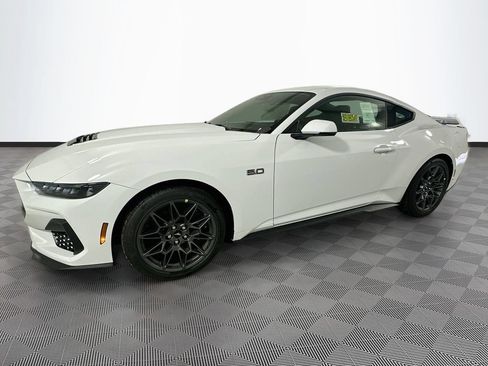 New 2026 Ford Mustang GT Premium w/ GT Performance Package RWD image 25