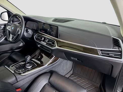 Used 2021 BMW X7 xDrive40i w/ Parking Assistance Package image 30