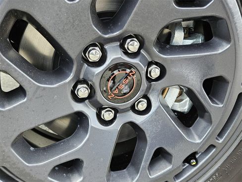 New 2026 Nissan Frontier PRO-4X w/ Pro-4x Convenience Package image 18