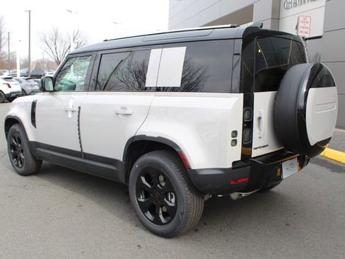 New 2026 Land Rover Defender 110 S image 10