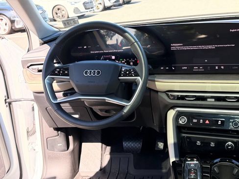 Used 2025 Audi Q5 Premium w/ Convenience Package AWD/4WD image 21
