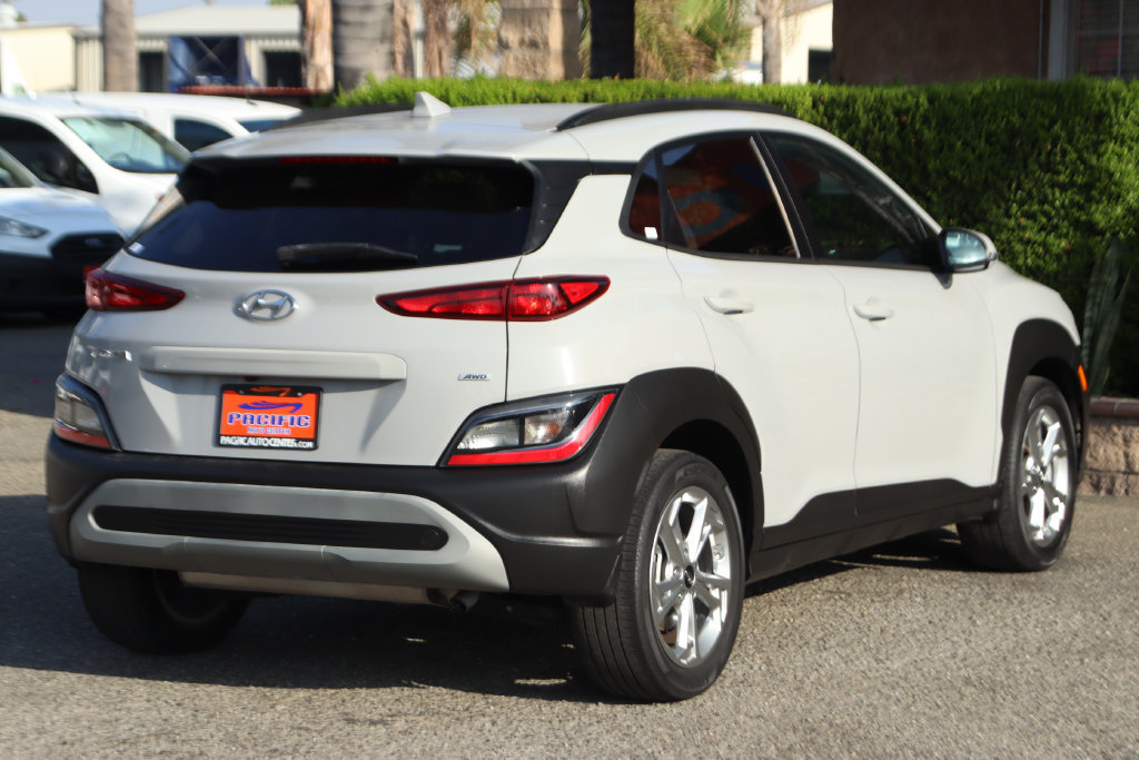 Used 2022 Hyundai Kona SEL w/ Convenience Package AWD/4WD image 9