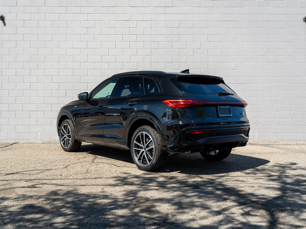 New 2026 Audi Q5 Premium Plus AWD/4WD image 4