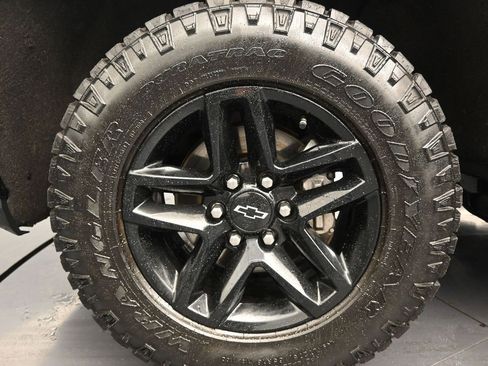 Used 2022 Chevrolet Silverado 1500 Custom Trail Boss w/ Safety Confidence Package image 13