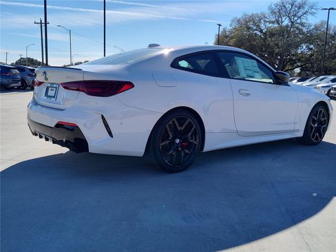 New 2026 BMW 430i Coupe w/ M Sport Package image 4