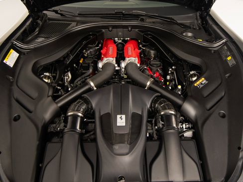 Certified 2025 Ferrari Roma image 54