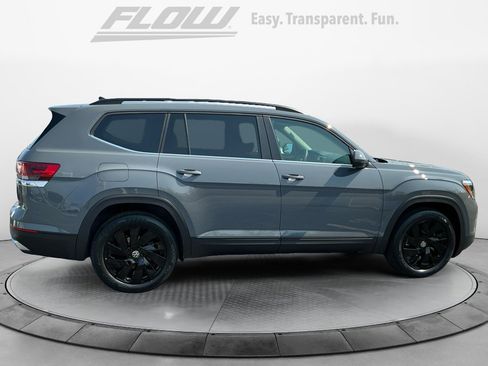 New 2026 Volkswagen Atlas SE image 8