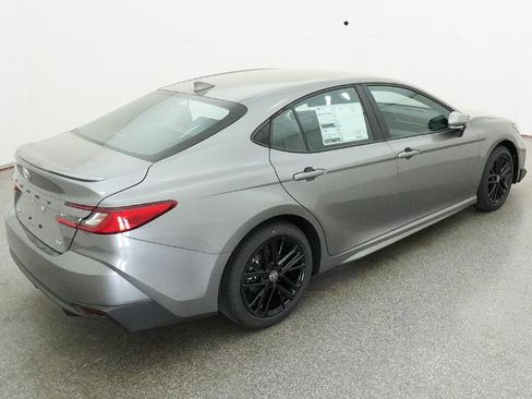 New 2026 Toyota Camry SE image 12