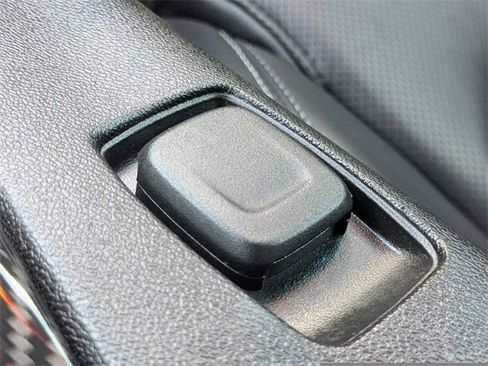 Used 2021 Chevrolet Camaro LT w/ 1LE Track Performance Package image 21