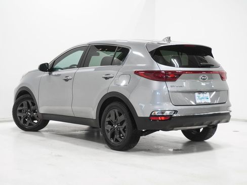 Used 2022 Kia Sportage LX w/ LX FWD Value Edition Package image 5