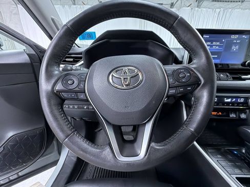 Used 2021 Toyota RAV4 XLE Premium AWD/4WD image 26