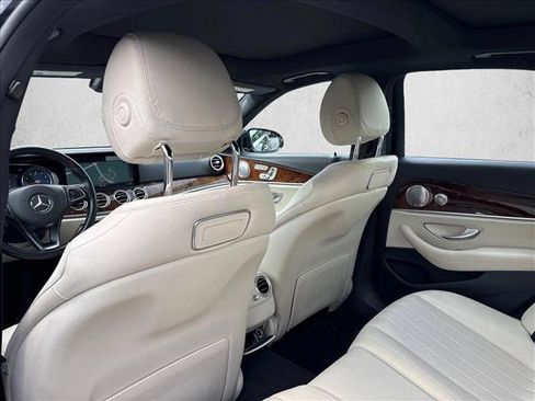 Used 2018 Mercedes-Benz E 300 image 17