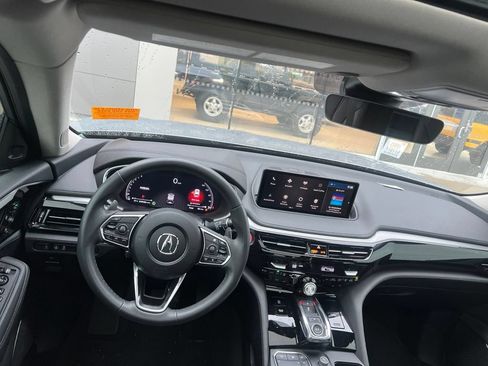 Used 2024 Acura MDX SH-AWD image 14