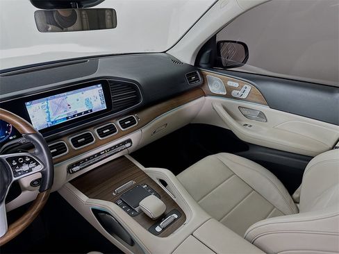 Used 2022 Mercedes-Benz GLS 450 4MATIC image 24