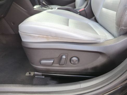 Used 2021 Hyundai Kona Limited w/ Cargo Package FWD image 13