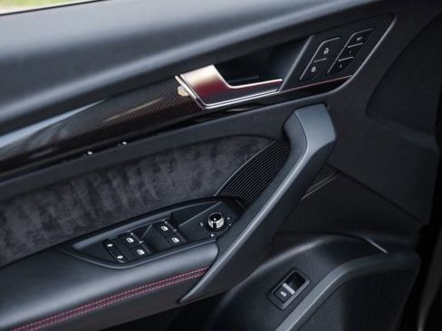 Used 2019 Audi SQ5 Premium Plus w/ Premium Plus Package image 63