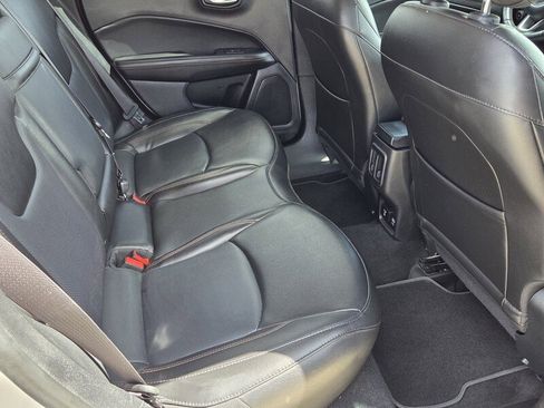 Certified 2019 Jeep Compass Limited FWD image 14