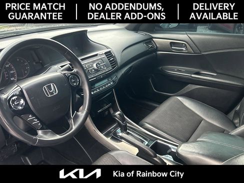 Used 2017 Honda Accord Sport image 13