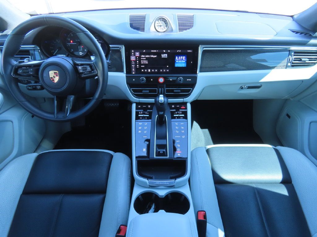 Used 2022 Porsche Macan AWD/4WD image 7