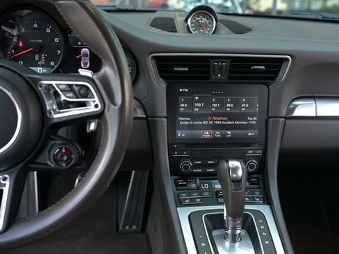 Used 2017 Porsche 911 Carrera image 43
