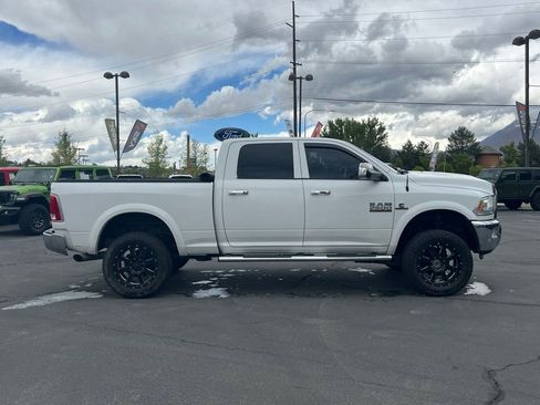 Used 2016 RAM 2500 Laramie AWD/4WD image 9