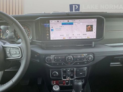 New 2026 Jeep Gladiator Mojave AWD/4WD image 12