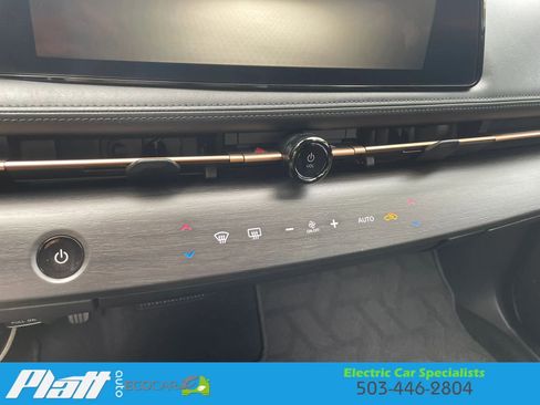 Used 2023 Nissan Ariya FWD image 26
