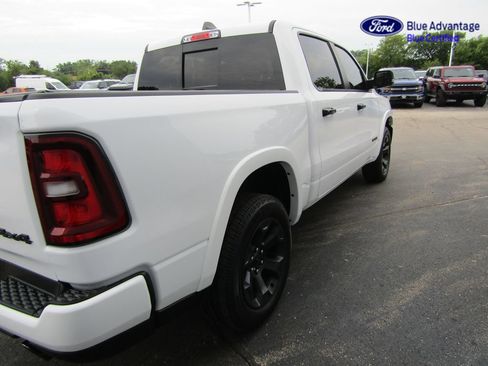Used 2025 RAM 1500 Big Horn AWD/4WD image 11