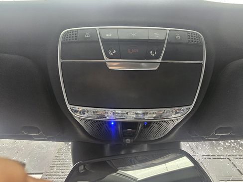 Used 2015 Mercedes-Benz S 550 4dr Sdn S 550 4MATIC w/ Sport Package image 41