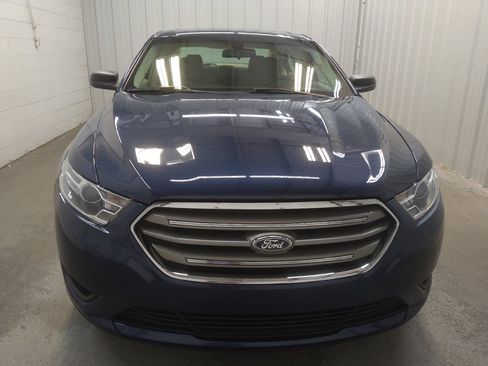 Used 2017 Ford Taurus SE FWD image 14
