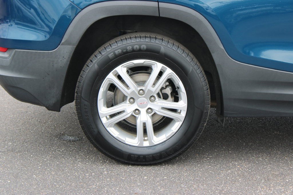 Used 2020 GMC Terrain SLE w/ Driver Convenience Package FWD image 13