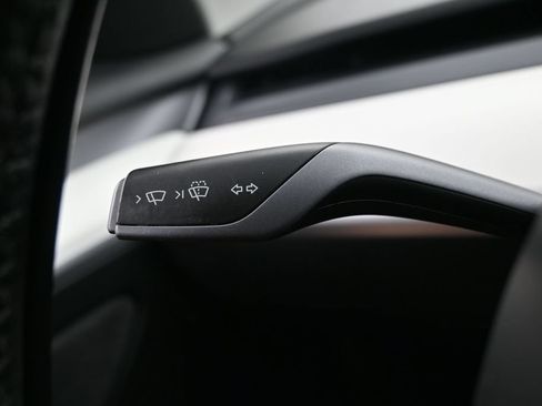 Used 2023 Tesla Model 3 Standard Range RWD image 19