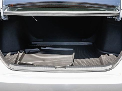 Used 2025 Honda Accord LX image 29