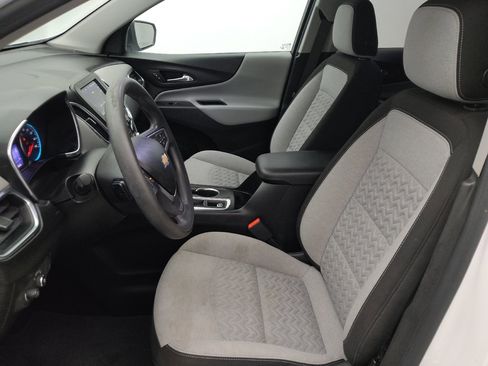 Used 2022 Chevrolet Equinox LT FWD image 17
