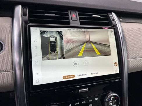 Used 2022 Land Rover Discovery S R-Dynamic image 32