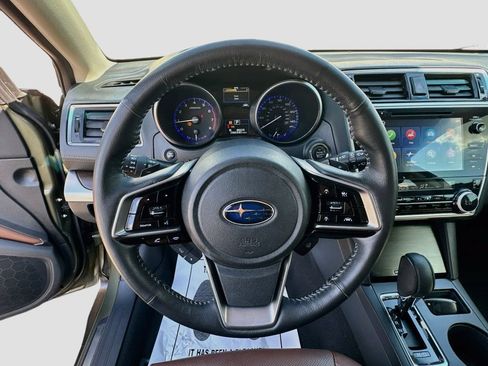 Used 2019 Subaru Outback 2.5i Touring w/ Popular Package #3A AWD/4WD image 11