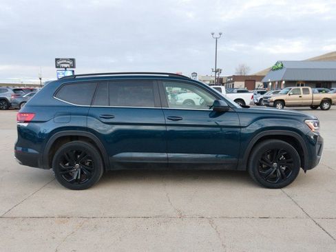 Used 2022 Volkswagen Atlas SE image 4