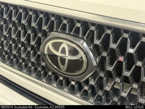 Used 2019 Toyota Tacoma TRD Sport w/ Technology Package image 31