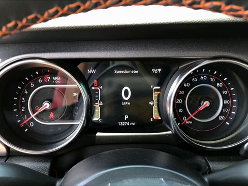 Used 2022 Jeep Gladiator Mojave w/ Trailer Tow Package image 25