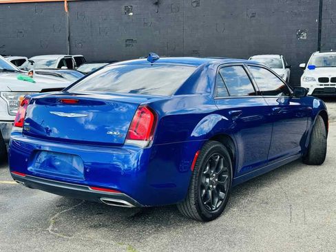 Used 2020 Chrysler 300 S w/ 300S Premium Group AWD/4WD image 5