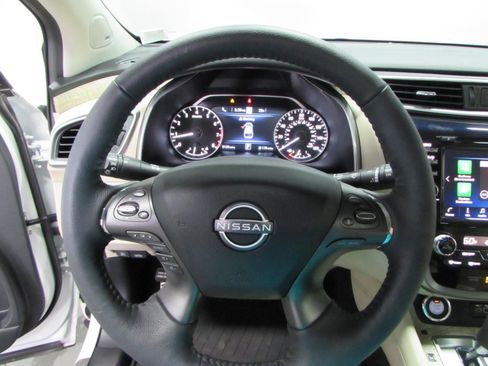 Used 2024 Nissan Murano SL image 24