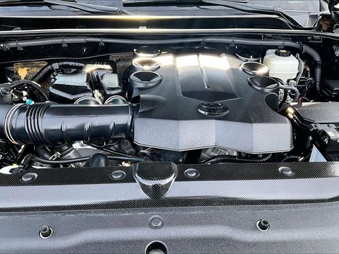 Used 2023 Toyota 4Runner SR5 Premium image 10