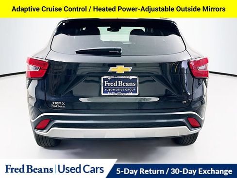 Used 2025 Chevrolet Trax LT w/ Driver Confidence Package FWD image 9