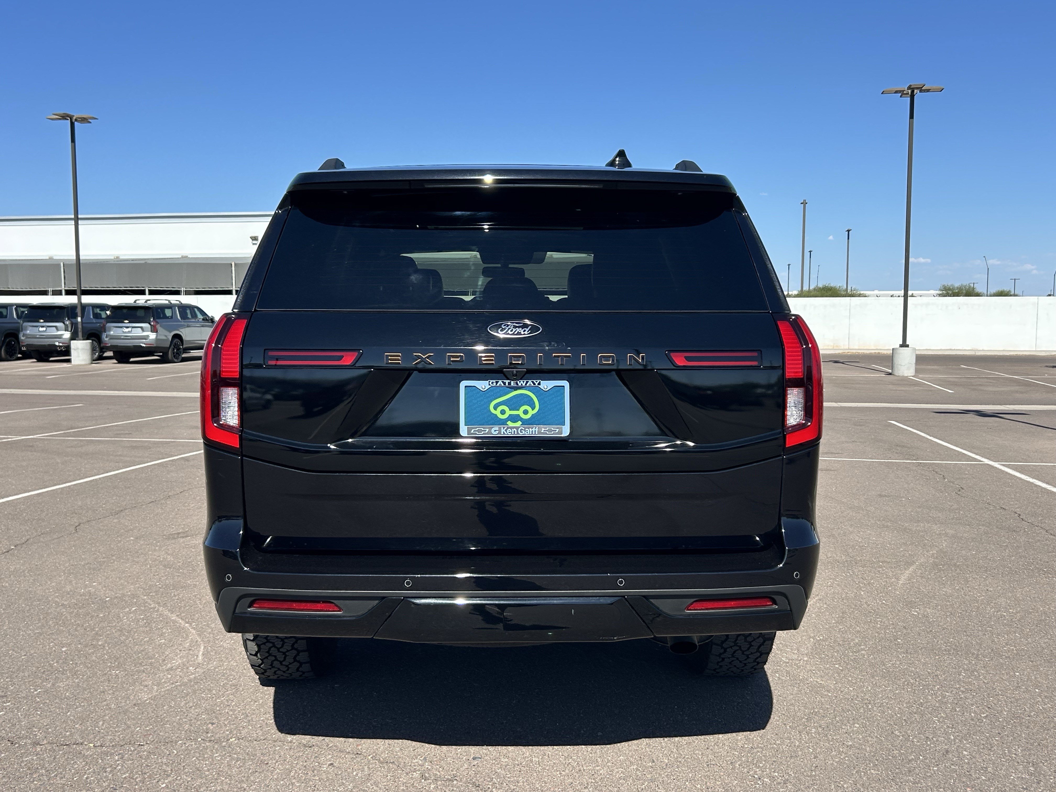 Used 2025 Ford Expedition Tremor AWD/4WD image 6