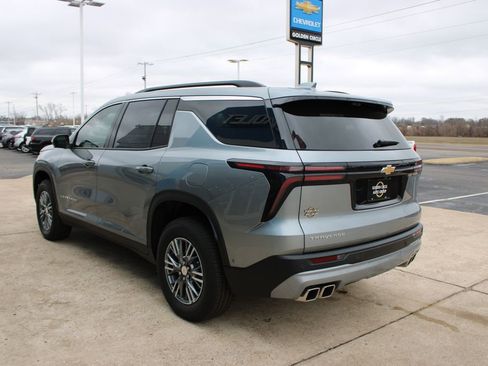 New 2026 Chevrolet Traverse LT w/ Enhanced Driving Package image 7