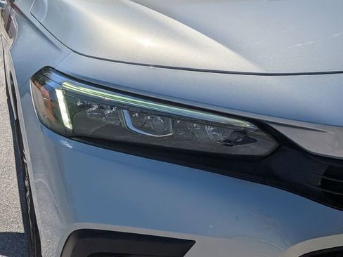 Used 2023 Honda Civic EX image 10