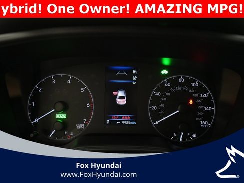 Used 2023 Toyota Corolla LE image 2