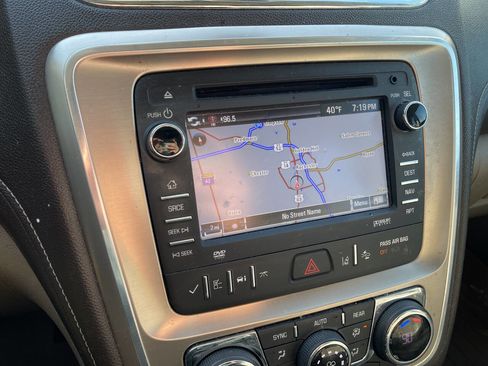 Used 2015 GMC Acadia Denali image 34